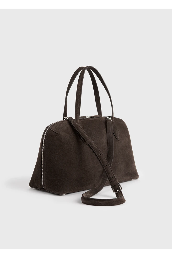 TOTEME 미디엄 스웨이드 데이 토트 브라운의 브라운컬러 6번쨰 이미지입니다.