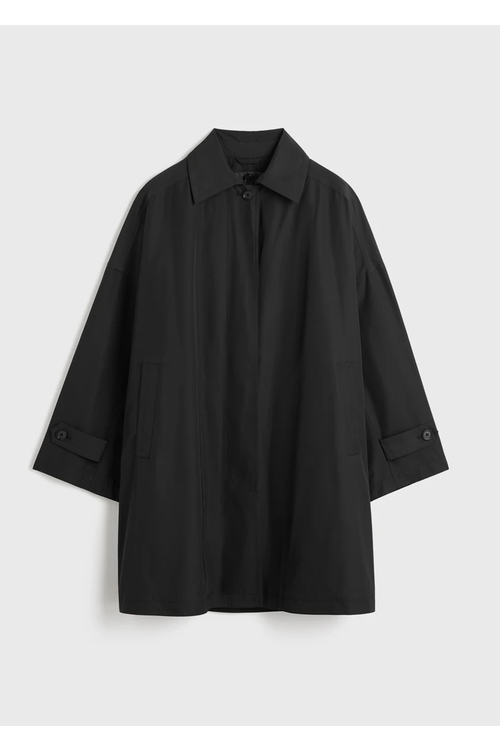 TOTEME 카 코트 블랙의 블랙컬러 5번쨰 이미지입니다.