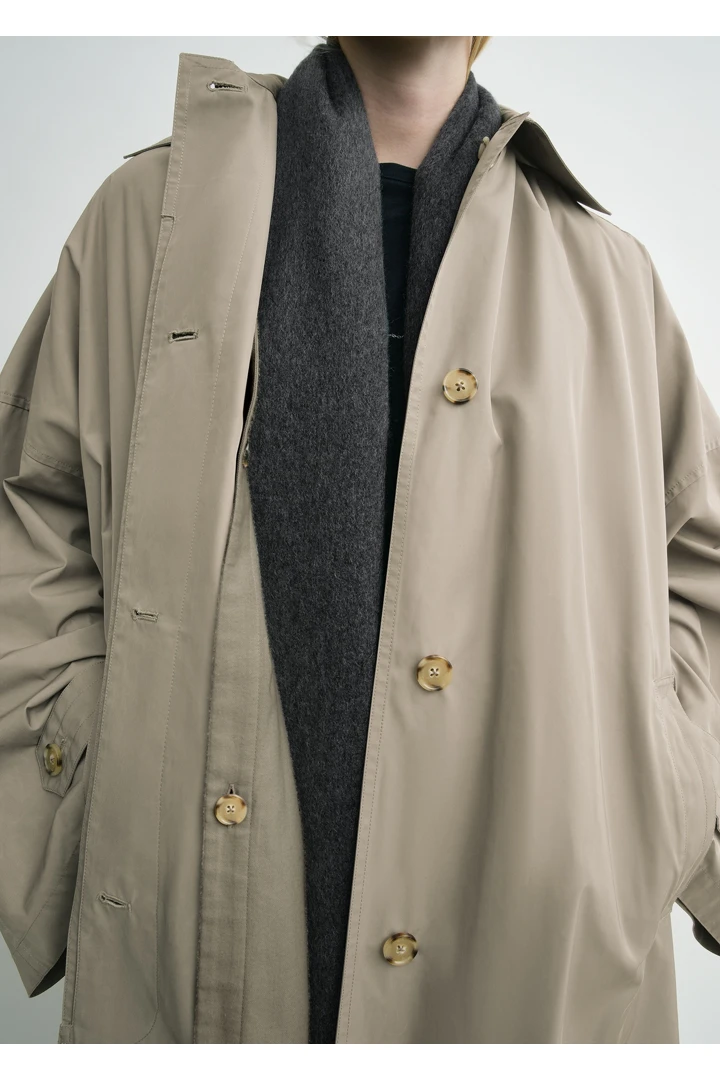 TOTEME 카 코트 토프의 토프컬러 4번쨰 이미지입니다.