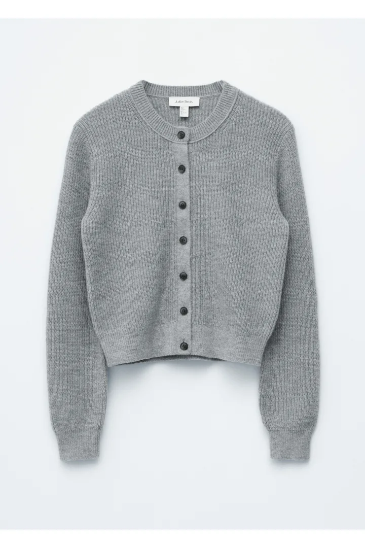 앤아더스토리즈 립 니트 가디건의 그레이컬러 Product입니다.