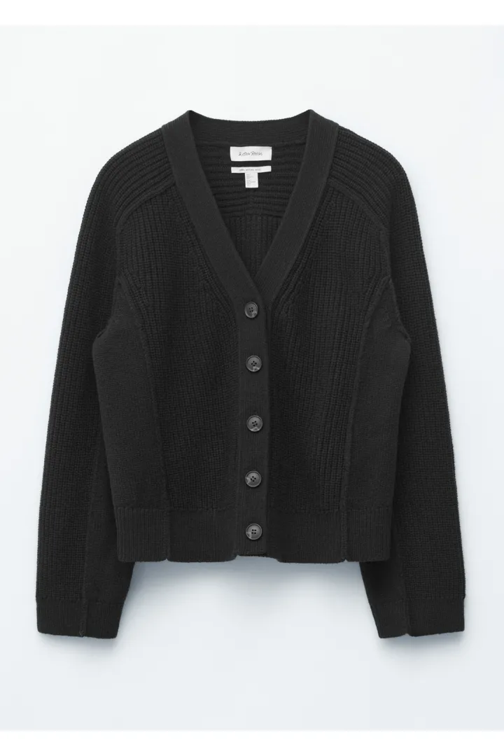 앤아더스토리즈 메리노 울 가디건의 블랙컬러 Product입니다.