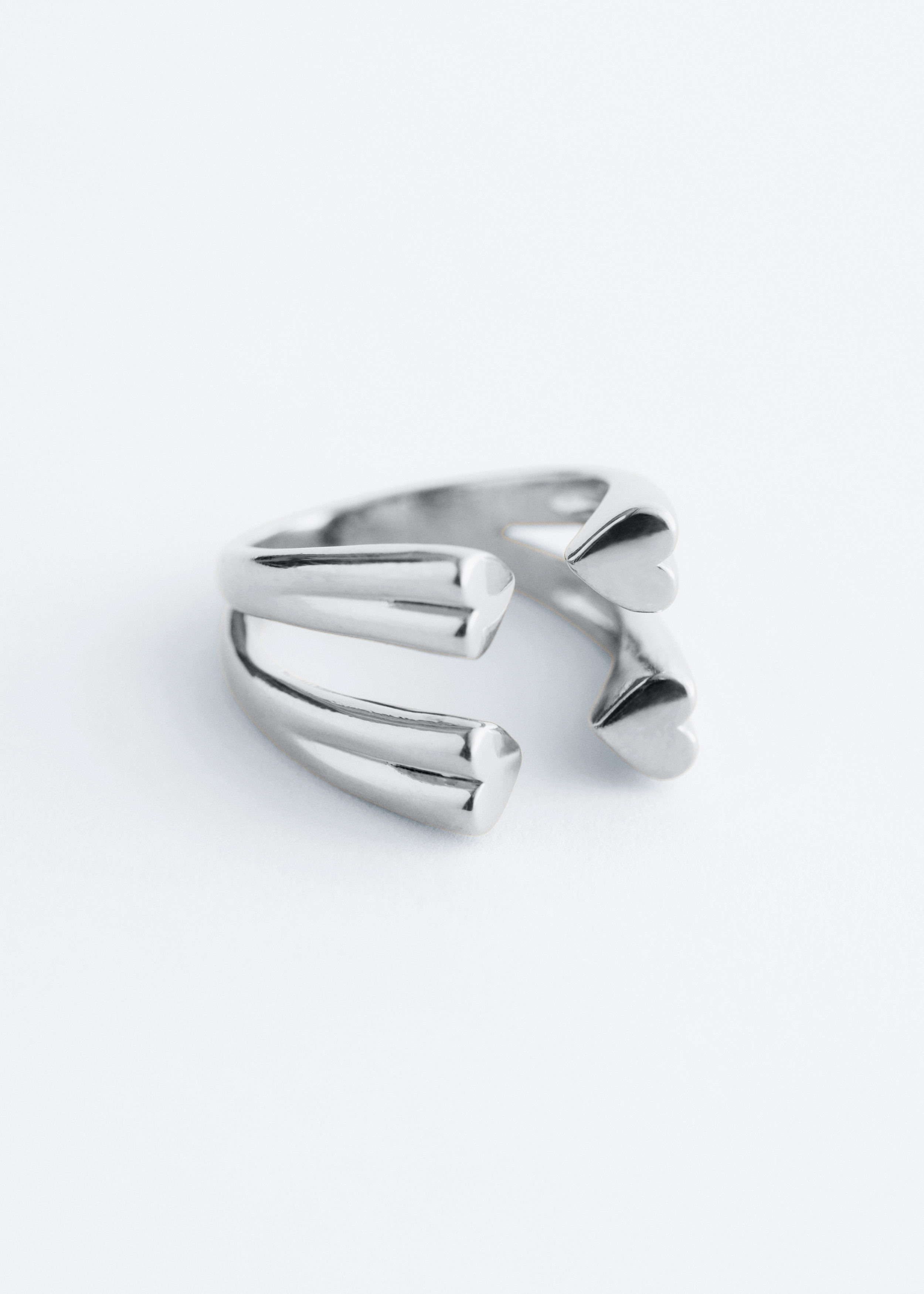 앤아더스토리즈 하트 커프 링의 실버컬러 Product입니다.