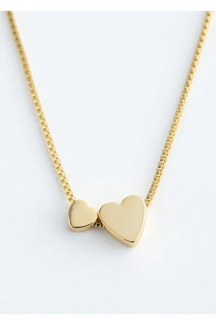 앤아더스토리즈 하트 비즈 네크리스의 골드컬러 Detail입니다.