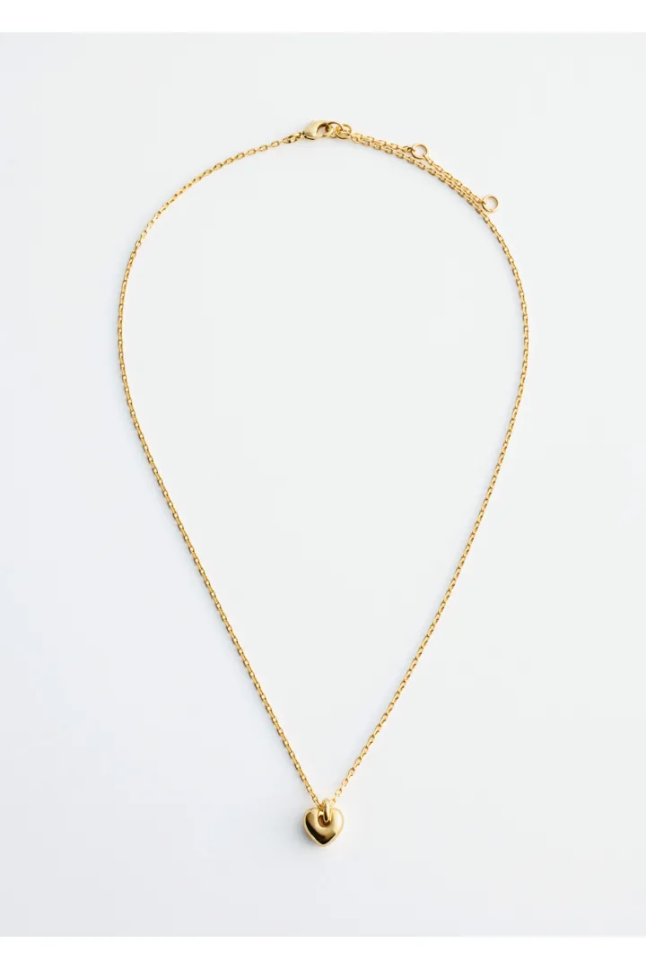 앤아더스토리즈 하트 펜던트 네크리스의 골드컬러 Product입니다.