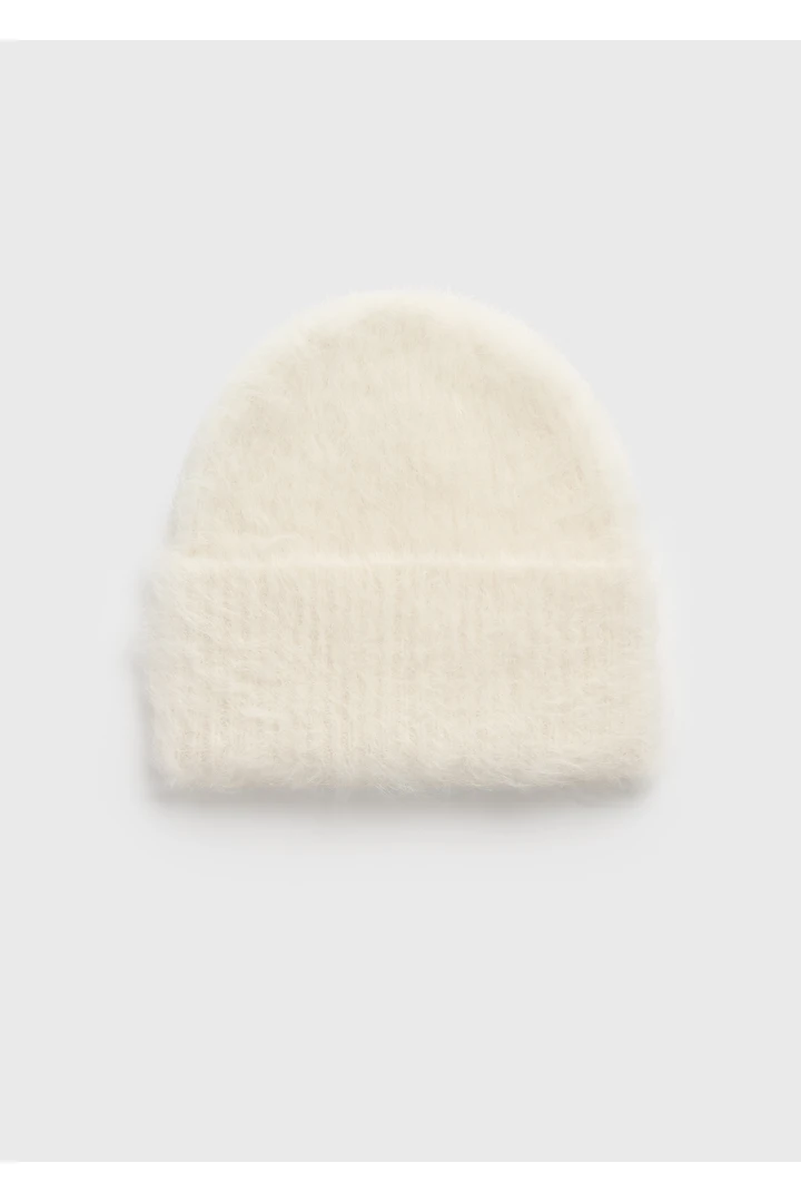 TOTEME 알파카 니트 비니 에크루의 에크루컬러 0번쨰 이미지입니다.