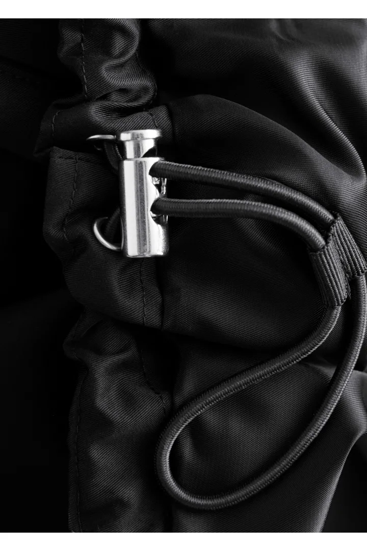 앤아더스토리즈 집업 트윌 자켓의 블랙컬러 Detail입니다.