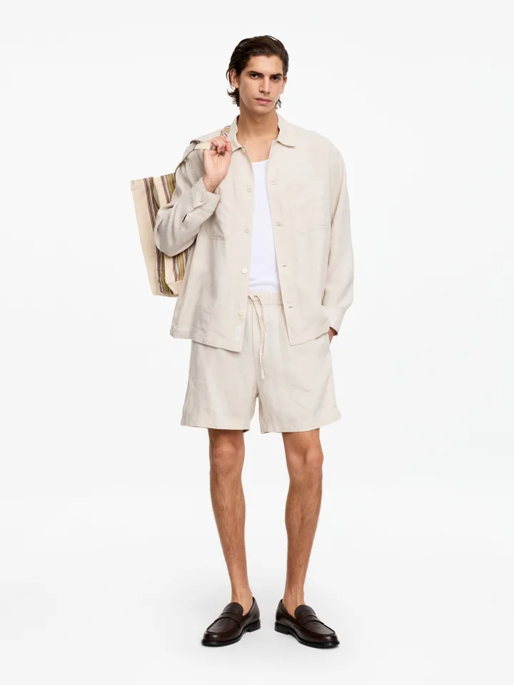 ARKET default image 2 of Beige in 리넨 쇼츠