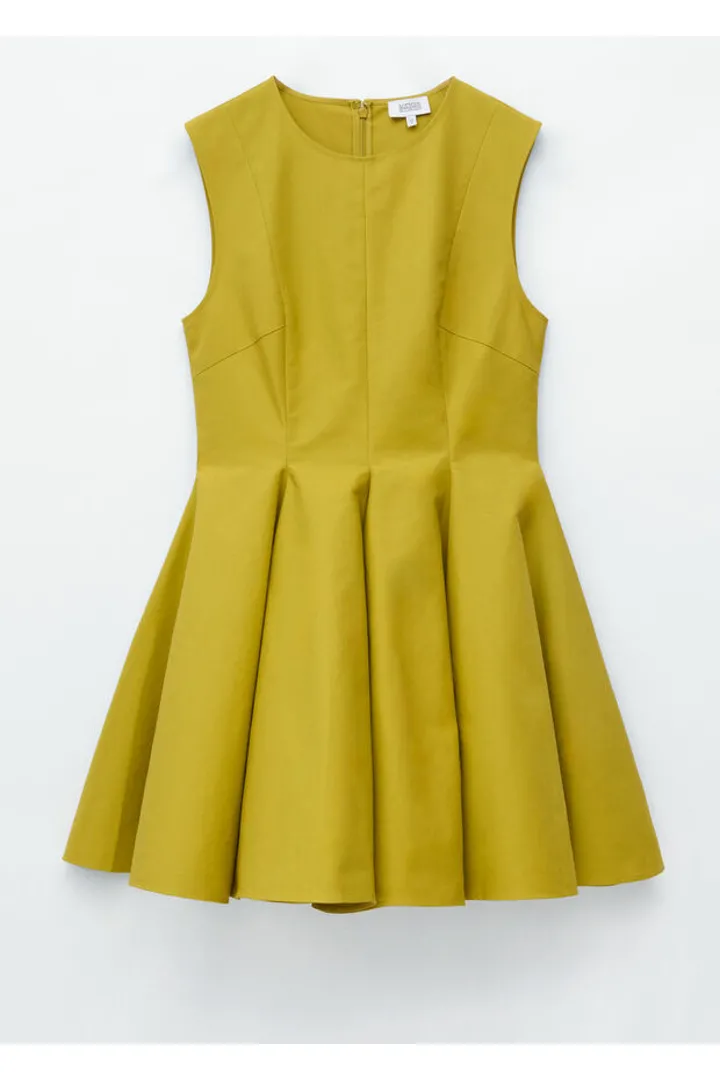 앤아더스토리즈 플리츠 미니 드레스의 샤르트뢰즈컬러 Product입니다.