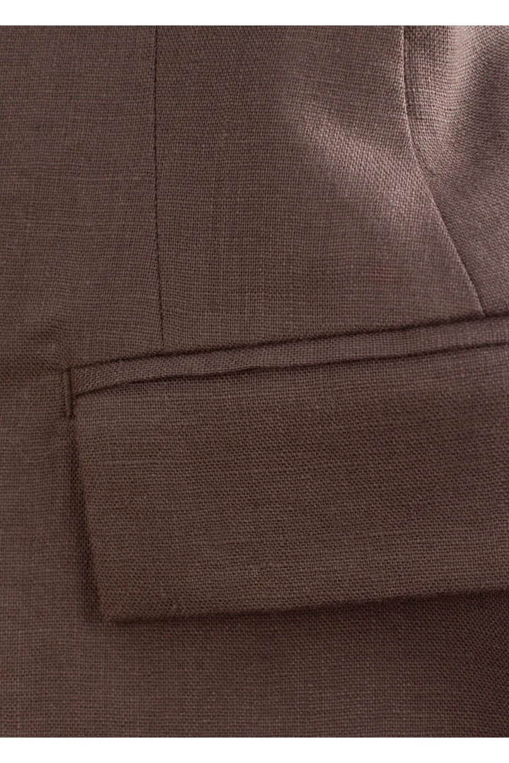 앤아더스토리즈 테이퍼드 리넨 블레이저의 브라운컬러 Detail입니다.