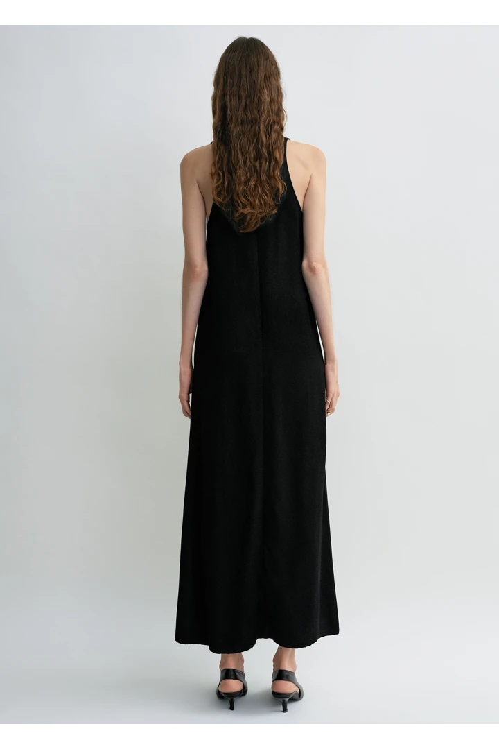 TOTEME 스쿠프-넥 세이블 드레스 블랙의 블랙컬러 2번쨰 이미지입니다.