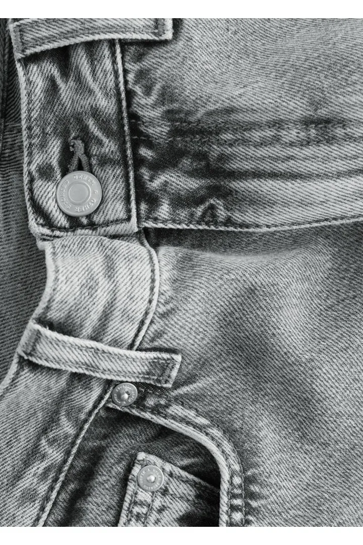 앤아더스토리즈 배기 진의 라이트 그레이컬러 Detail입니다.