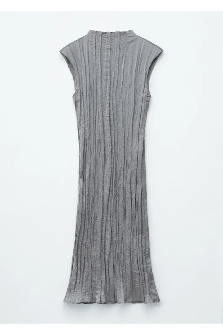 앤아더스토리즈 크레이프 맥시 드레스의 그레이컬러 Product입니다.