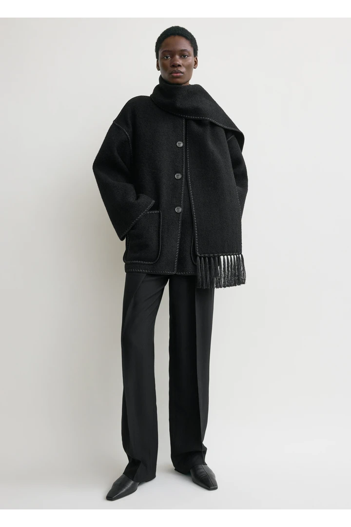 TOTEME 엠브로이더드 스카프 재킷 블랙의 블랙컬러 0번쨰 이미지입니다.