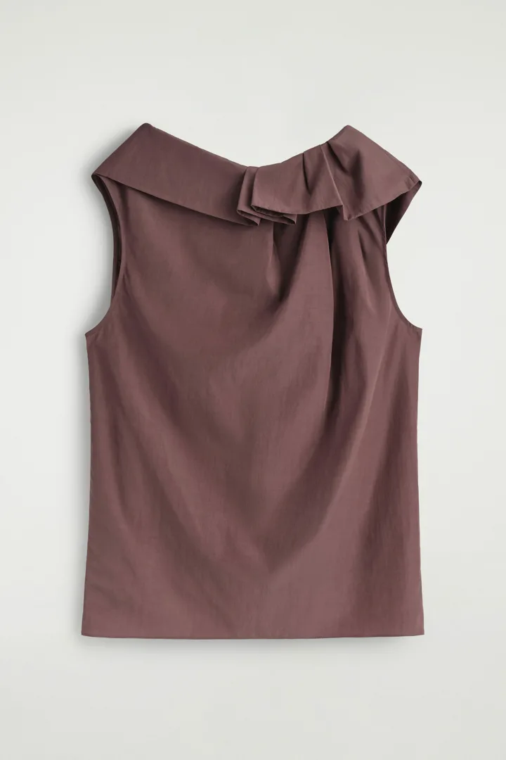 COS default image 12 of 브라운 in 오버사이즈 드레이프 탑