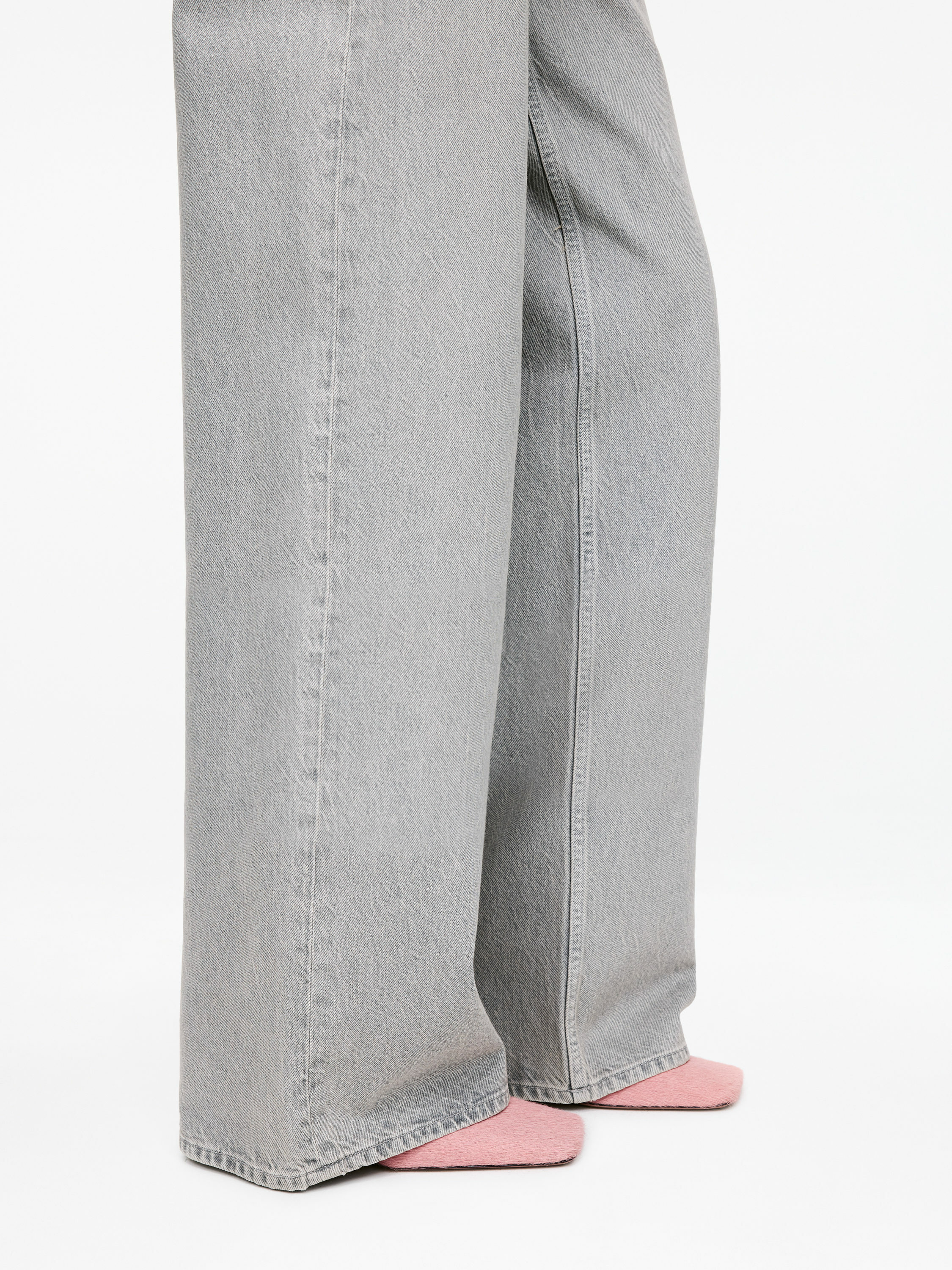 ARKET default image 7 of Pink in 포니 헤어 이펙트 레더 펌프스