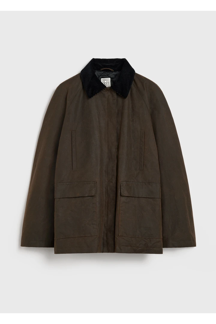 TOTEME 컨트리 재킷 바크의 바크컬러 4번쨰 이미지입니다.