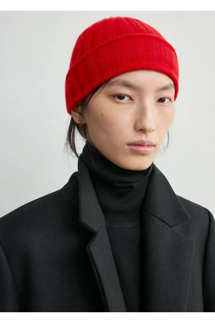 TOTEME 캐시미어 비니 포피의 포피컬러 2번쨰 이미지입니다.
