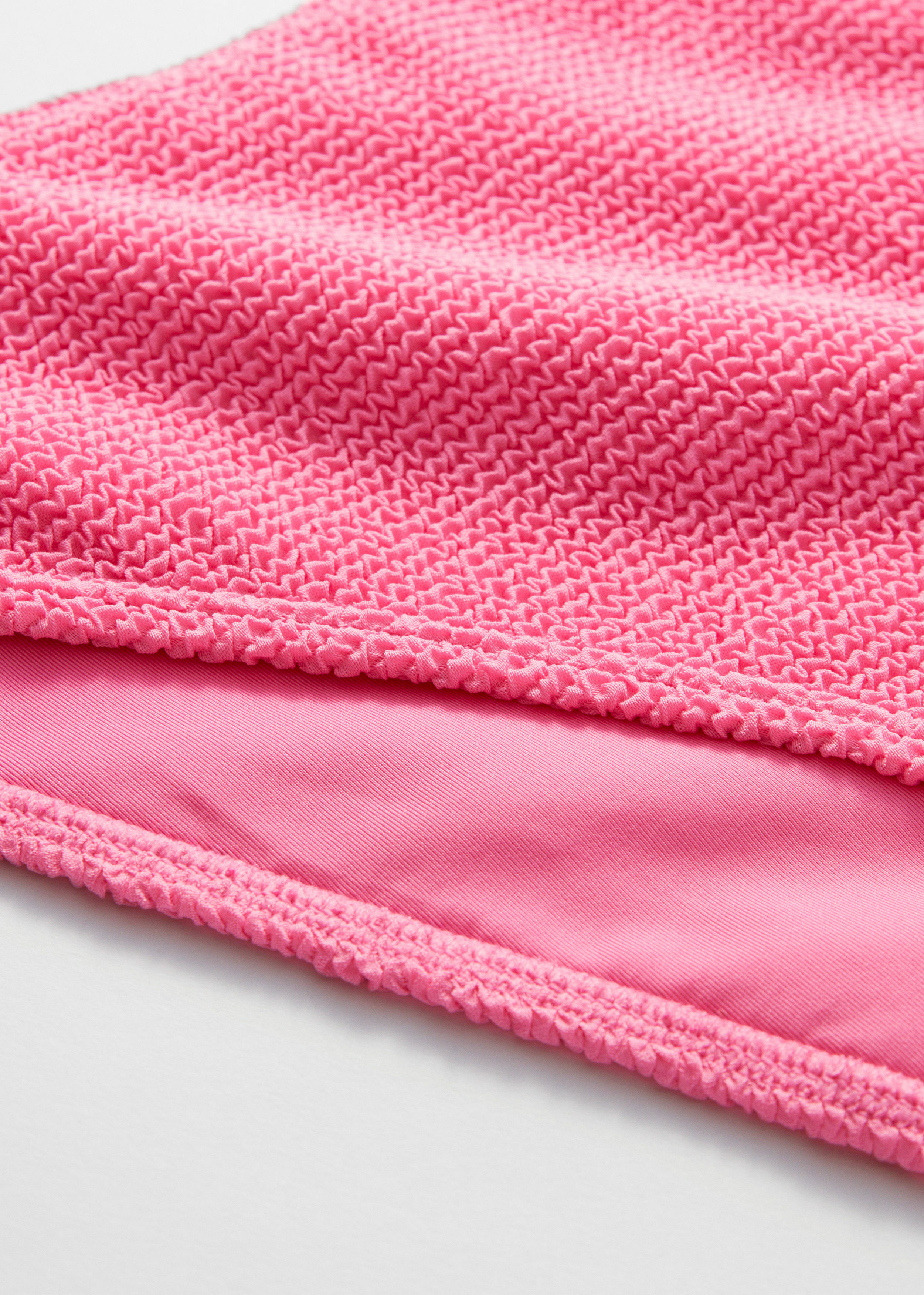 앤아더스토리즈 텍스처드 하이 웨이스트 비키니 브리프의 핑크컬러 Detail입니다.