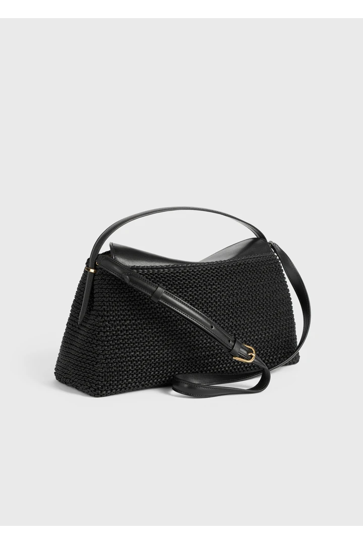 TOTEME 티-락 우븐 레더 탑 핸들 블랙의 블랙컬러 6번쨰 이미지입니다.