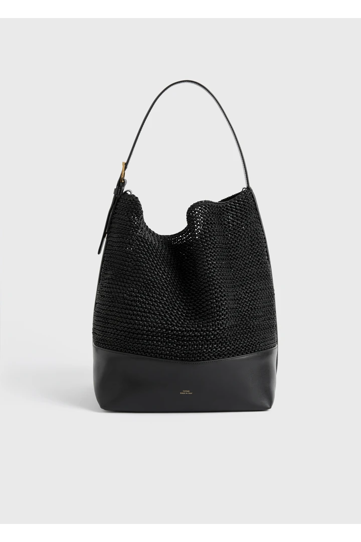 TOTEME 우븐 레더 벨티드 토트백 블랙의 블랙컬러 0번쨰 이미지입니다.