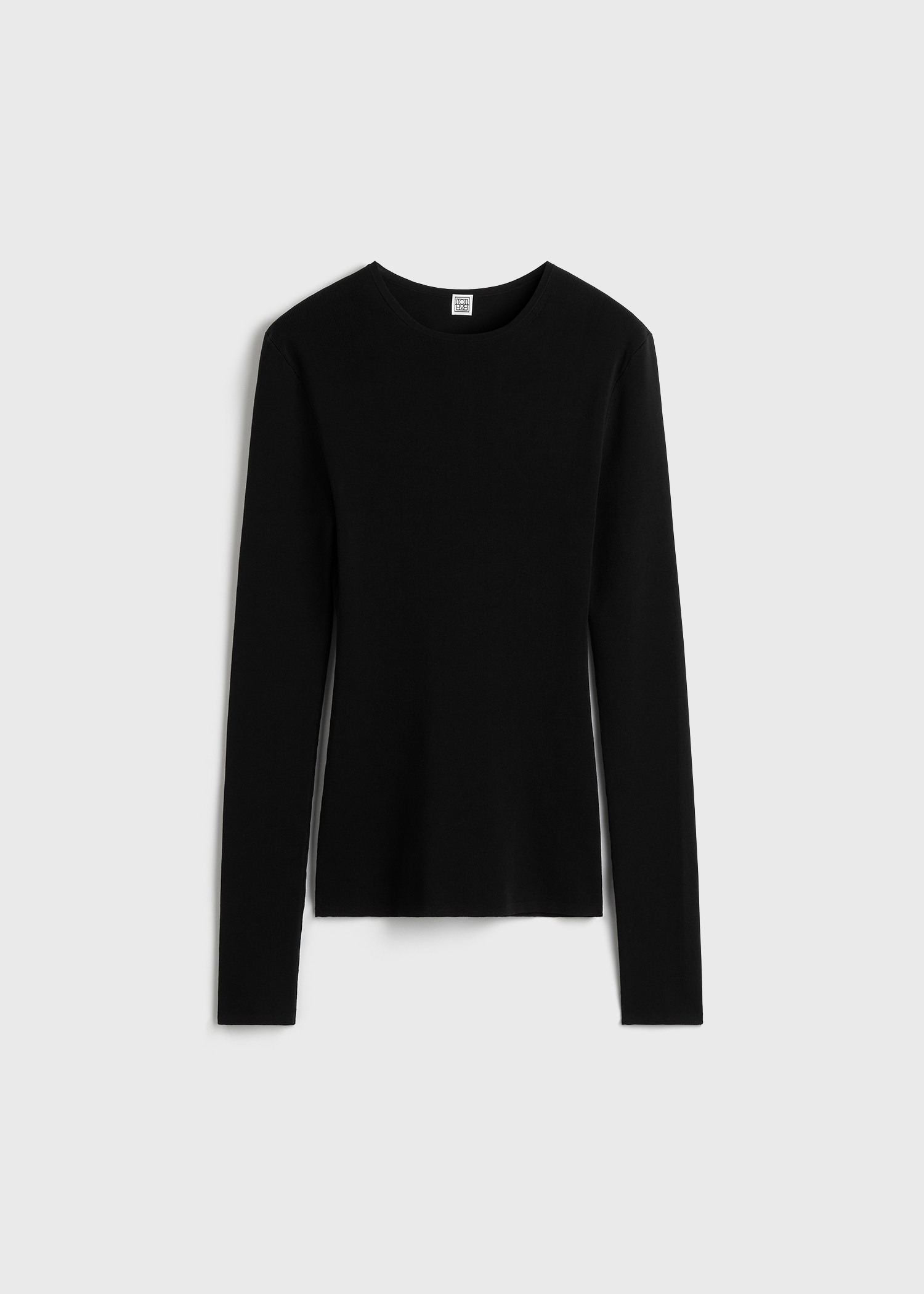 TOTEME 컴팩트 코튼 탑 블랙의 블랙컬러 4번쨰 이미지입니다.