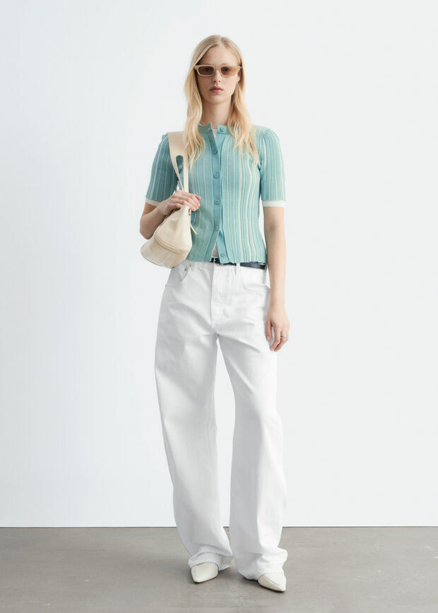 앤아더스토리즈 쇼트 슬리브 립 니트 가디건의 터쿼이즈컬러 ECOMLook입니다.