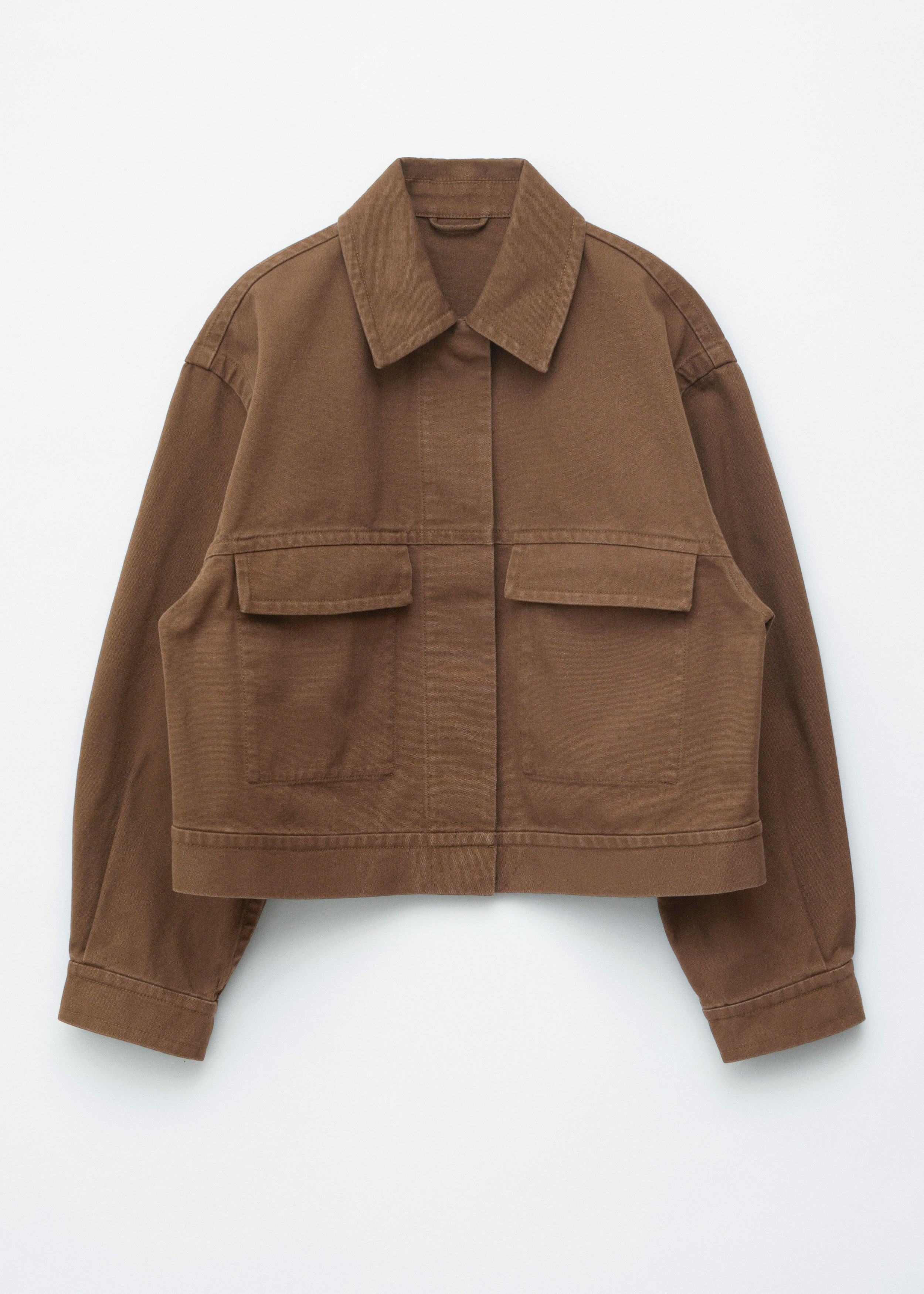 앤아더스토리즈 코튼 유틸리티 자켓의 다크 브라운컬러 Product입니다.