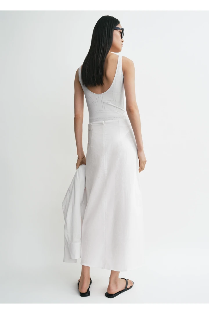 TOTEME 타이 웨이스트 스커트 화이트의 화이트컬러 2번쨰 이미지입니다.