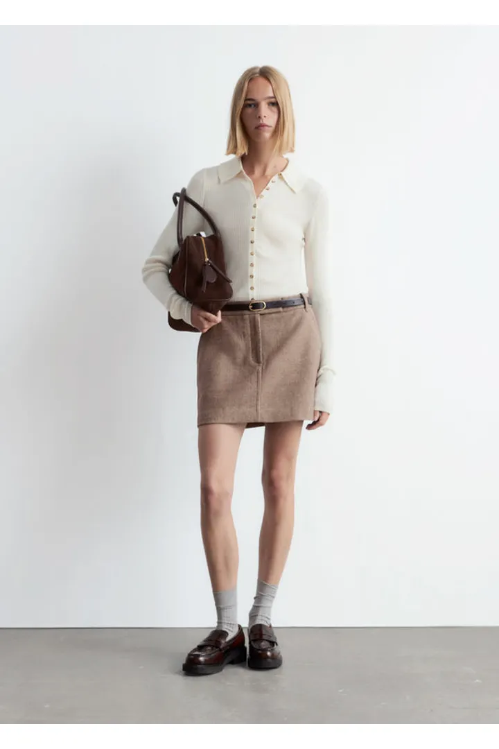 앤아더스토리즈 울 미니 스커트의 토프컬러 ECOMLook입니다.