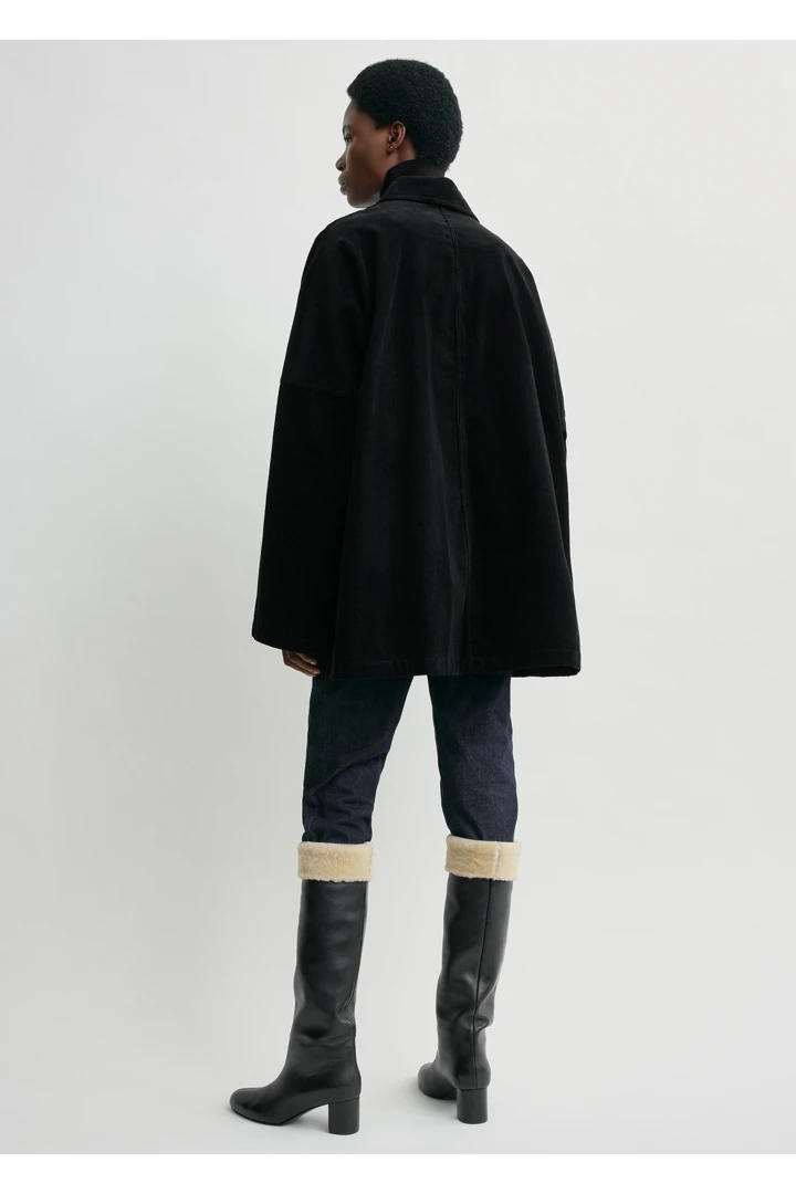 TOTEME 코드 오버셔츠 재킷 블랙의 블랙컬러 2번쨰 이미지입니다.