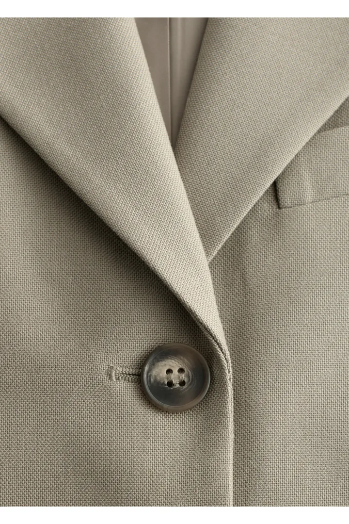 앤아더스토리즈 테이퍼드 블레이저의 몰컬러 Detail입니다.