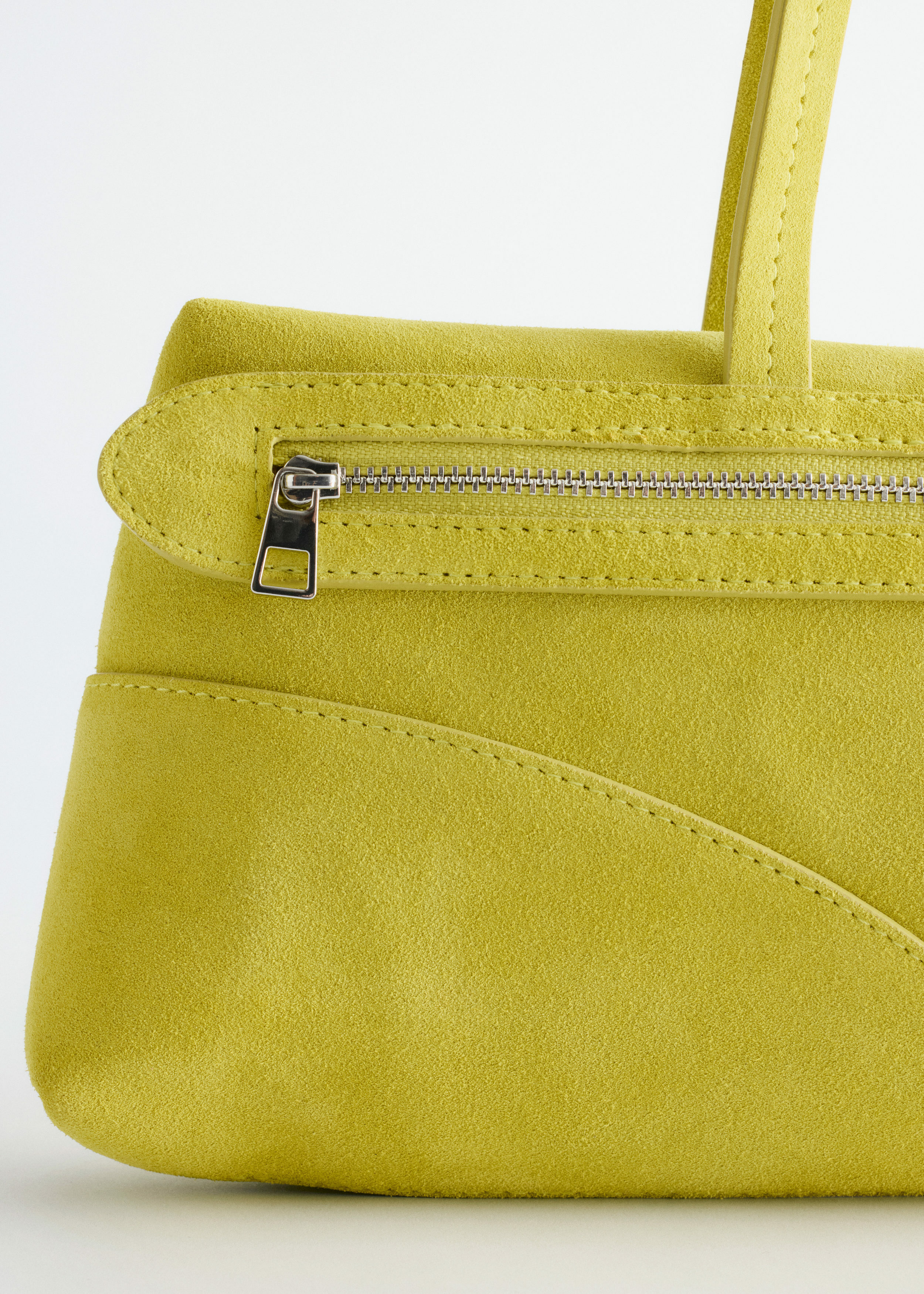 앤아더스토리즈 슬림 숄더 백의 브라이트 옐로우컬러 Product입니다.