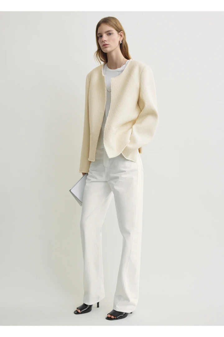 TOTEME default image 4 of 크림 in 오픈 프론트 부클레 블레이저 에크루