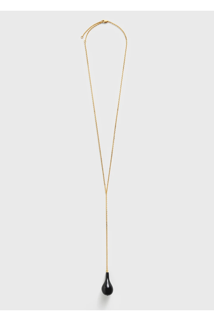 TOTEME 라지 오닉스 드롭 네크리스 블랙/골드의 블랙/골드컬러 1번쨰 이미지입니다.