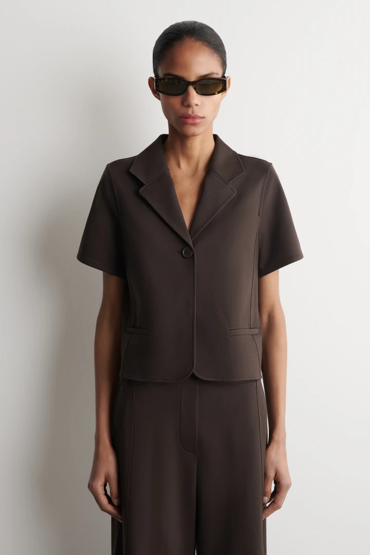 COS default image 18 of 브라운 in 트윌 저지 쇼트 슬리브 블레이저