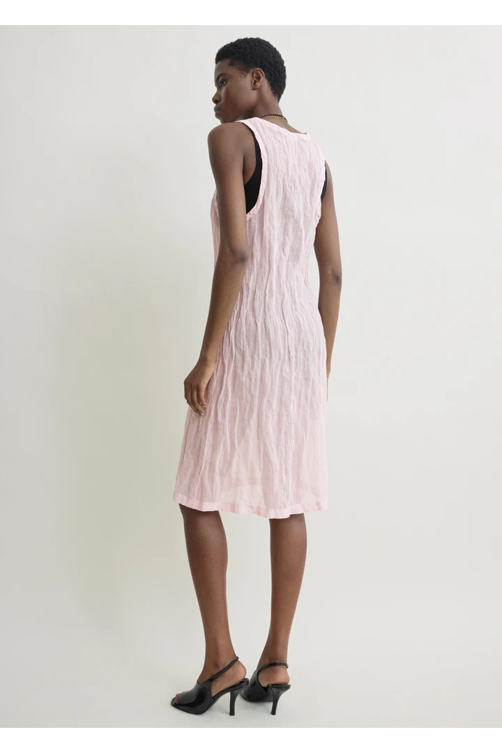 TOTEME 크링클드 거즈 탱크탑 드레스 블룸의 블룸컬러 2번쨰 이미지입니다.