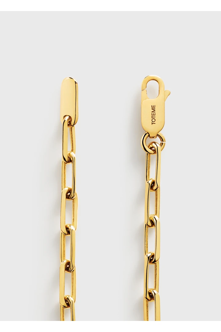TOTEME 체인 브레이슬릿 18KT 골드의 골드컬러 4번쨰 이미지입니다.