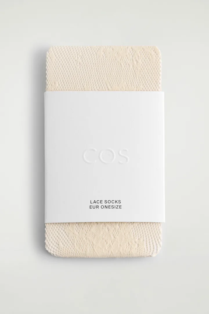 COS default image 1 of 화이트 in 플로럴 자카드 레이스 삭스