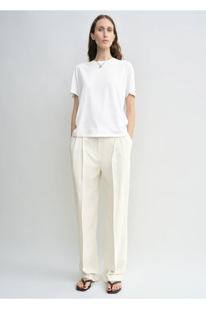 TOTEME default image 22 of 화이트 in 클래식 티셔츠 화이트