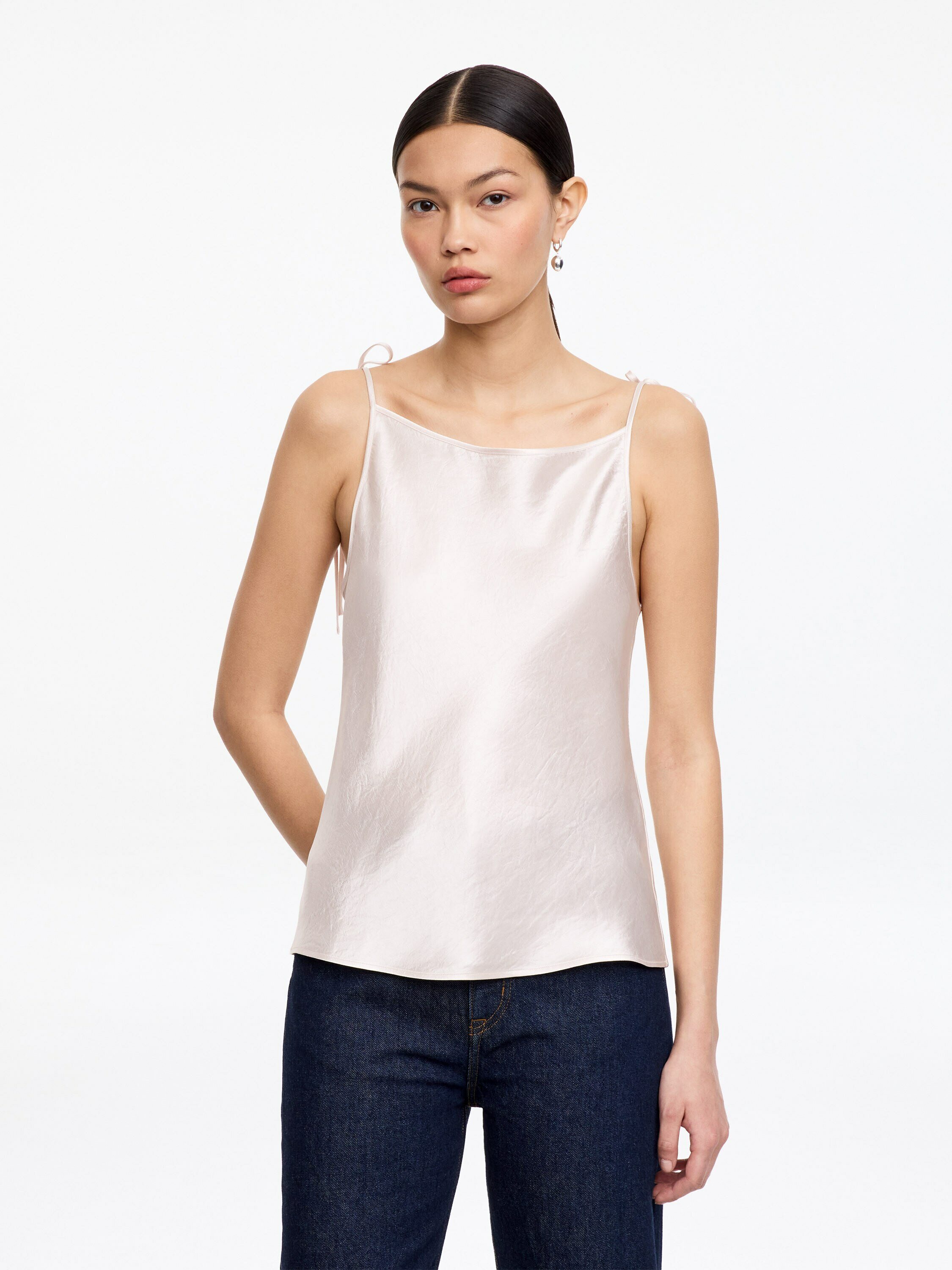 크러시드 새틴 탑