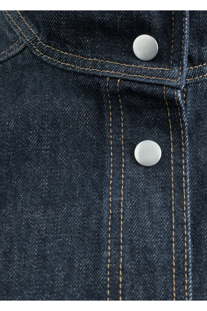 앤아더스토리즈 타이 벨트 데님 자켓의 네이비컬러 Detail입니다.