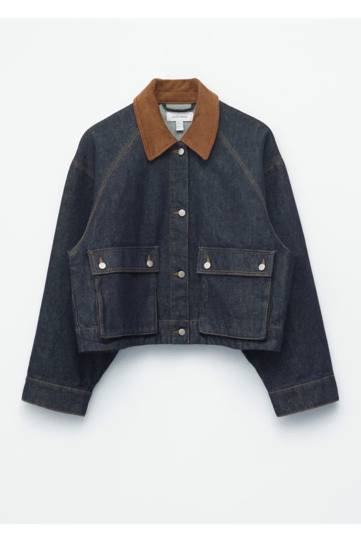 앤아더스토리즈 쇼트 코드 카라 데님 자켓의 네이비컬러 Product입니다.