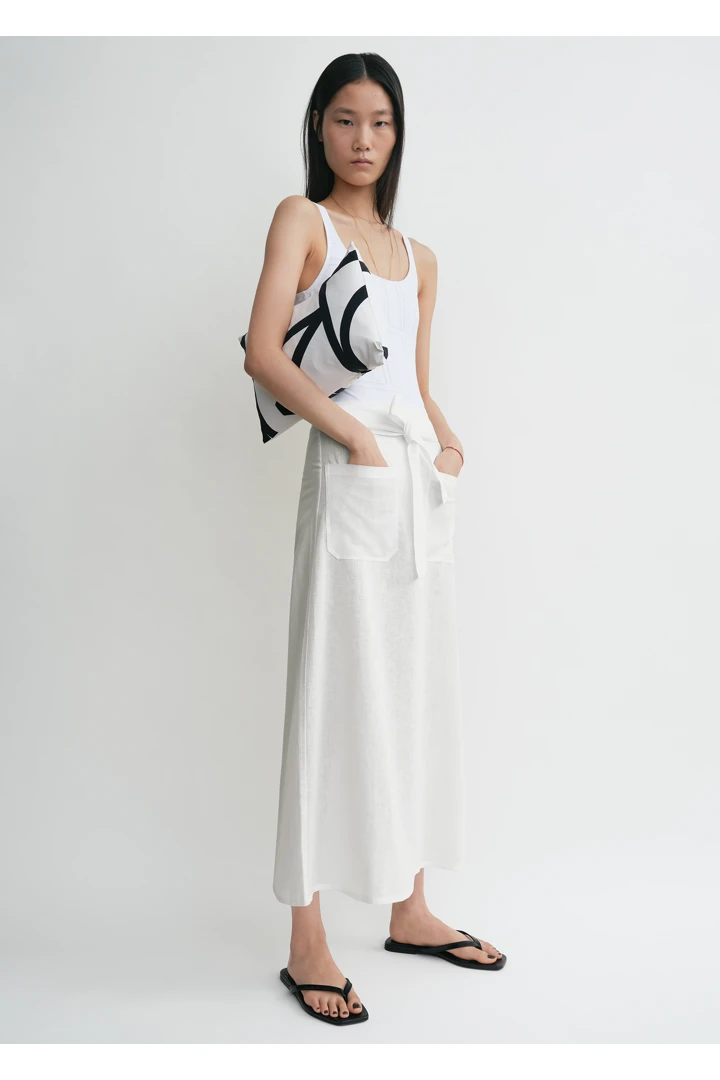 TOTEME 모노그램 필로우 두부의 두부컬러 1번쨰 이미지입니다.