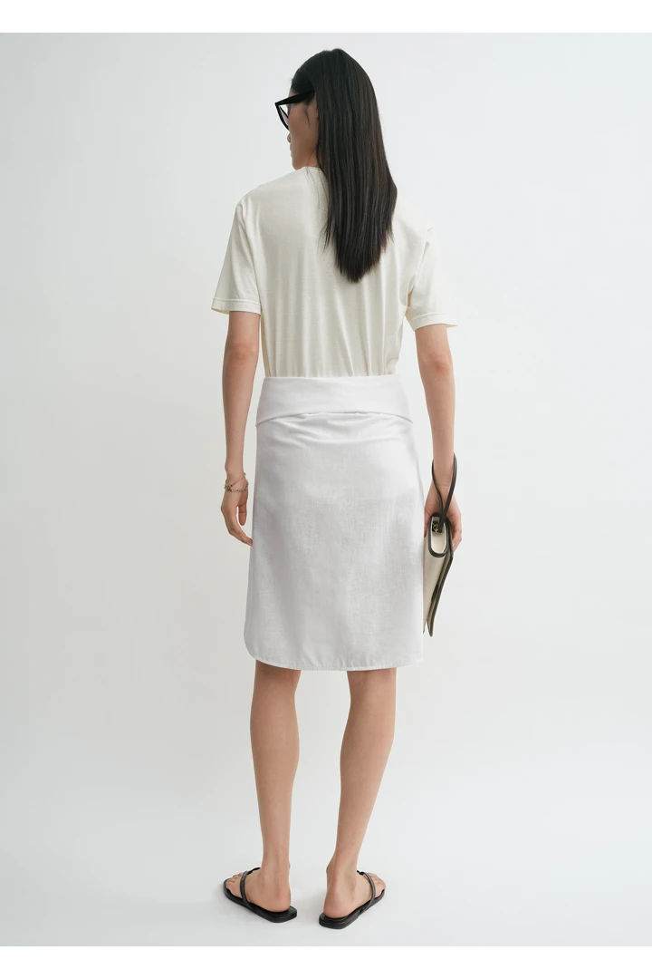 TOTEME 코튼 실크 티셔츠 오프 화이트의 오프 화이트컬러 2번쨰 이미지입니다.