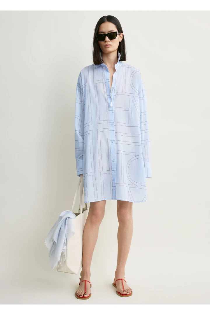 TOTEME default image 9 of 블루 in 롱 썸머 셔츠 스카이/레드