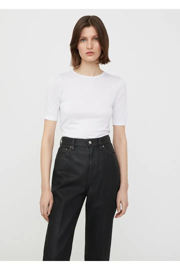 TOTEME 씬 캐시미어 모달 티셔츠의 오프-화이트컬러 1번쨰 이미지입니다.