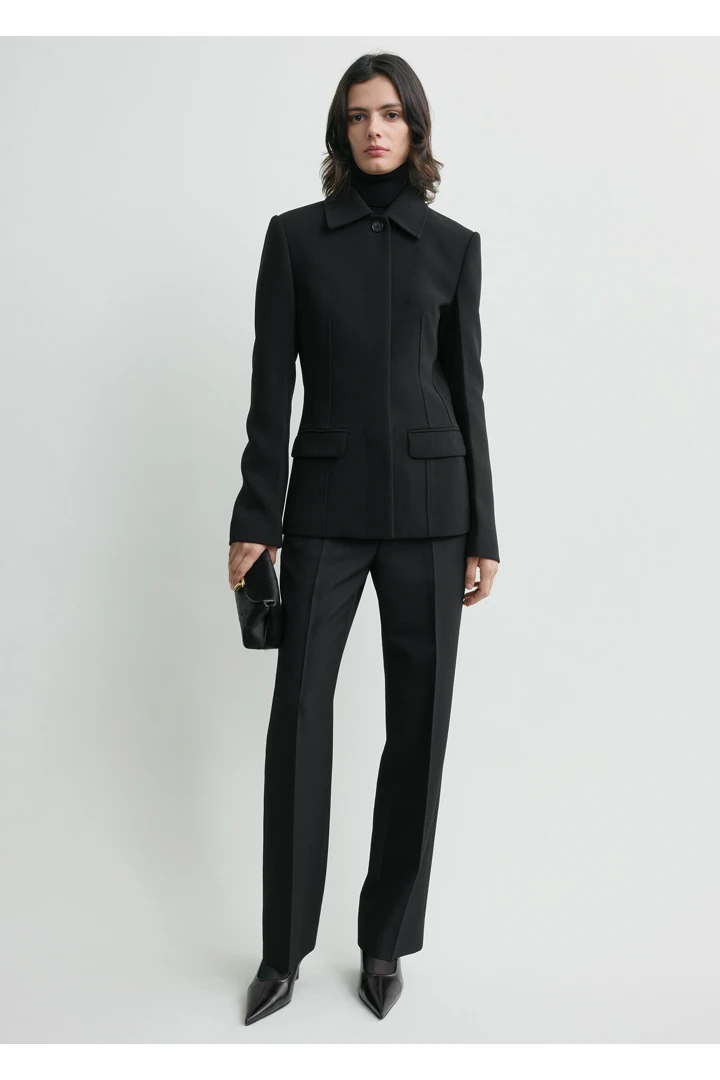 TOTEME default image 10 of 블랙 in 신치드 포켓 재킷 블랙