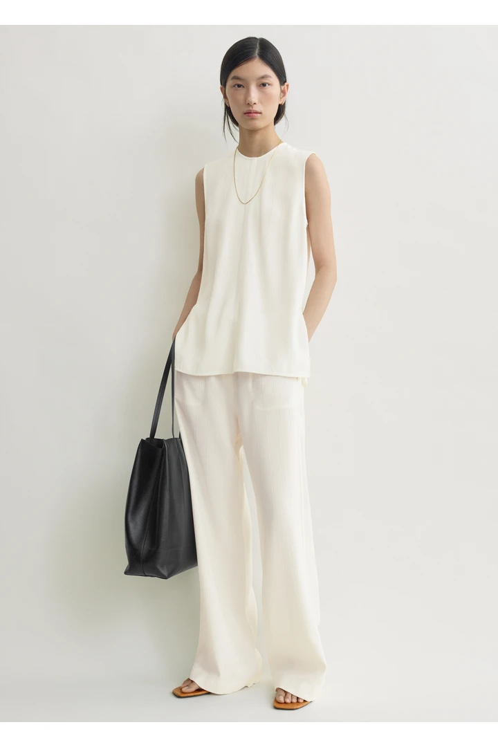 TOTEME default image 7 of 크림 in 우븐 스트라이프 탑 머랭