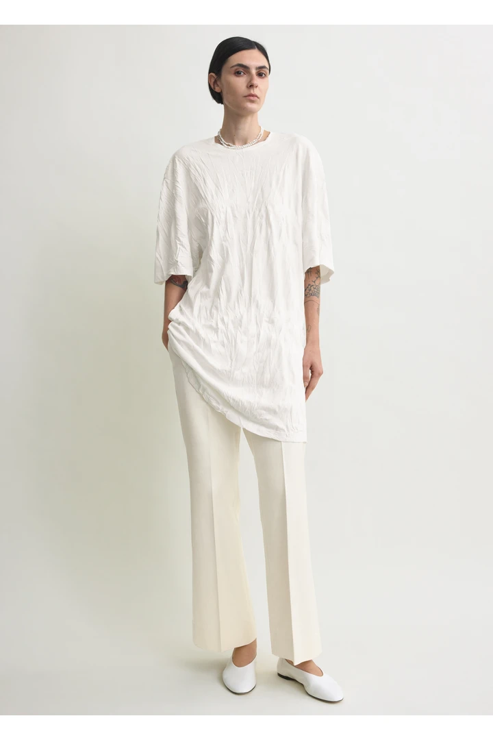 TOTEME default image 4 of 화이트 in 릴랙스드 티 드레스 오프 화이트