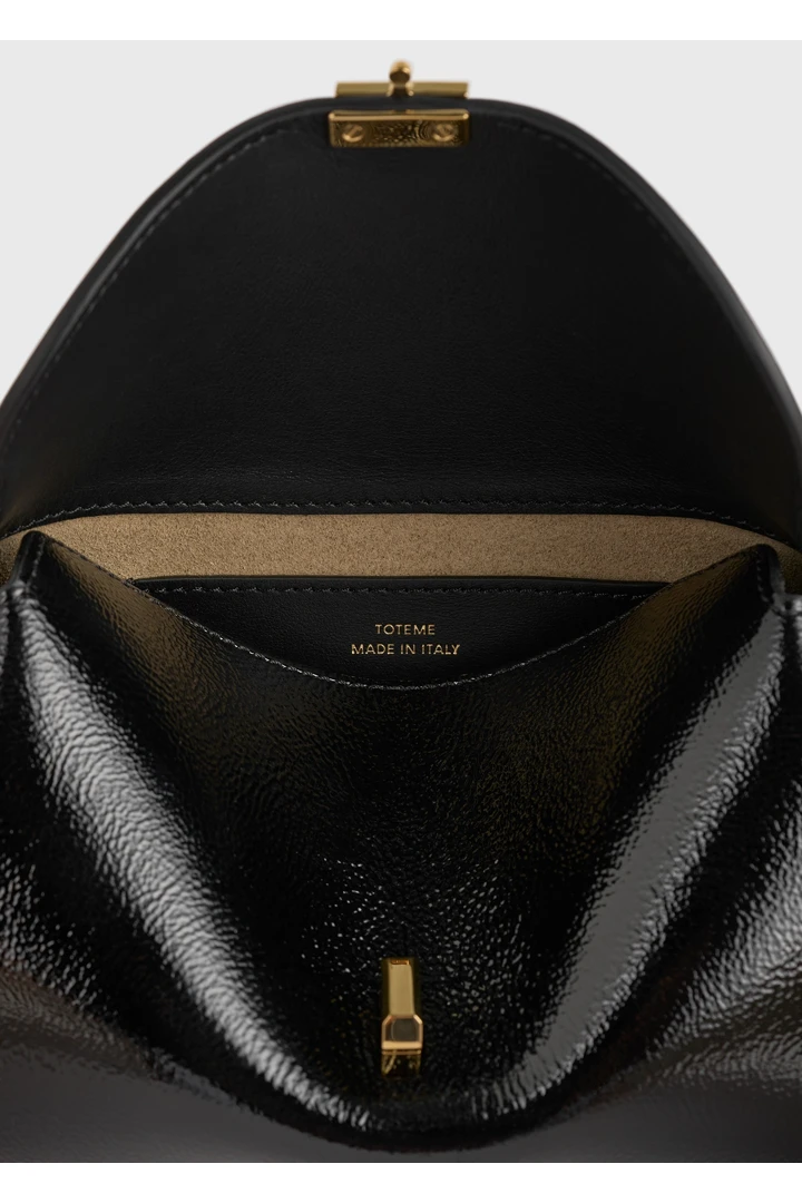 TOTEME 미니 티-락 나플락 클러치 블랙의 블랙컬러 3번쨰 이미지입니다.